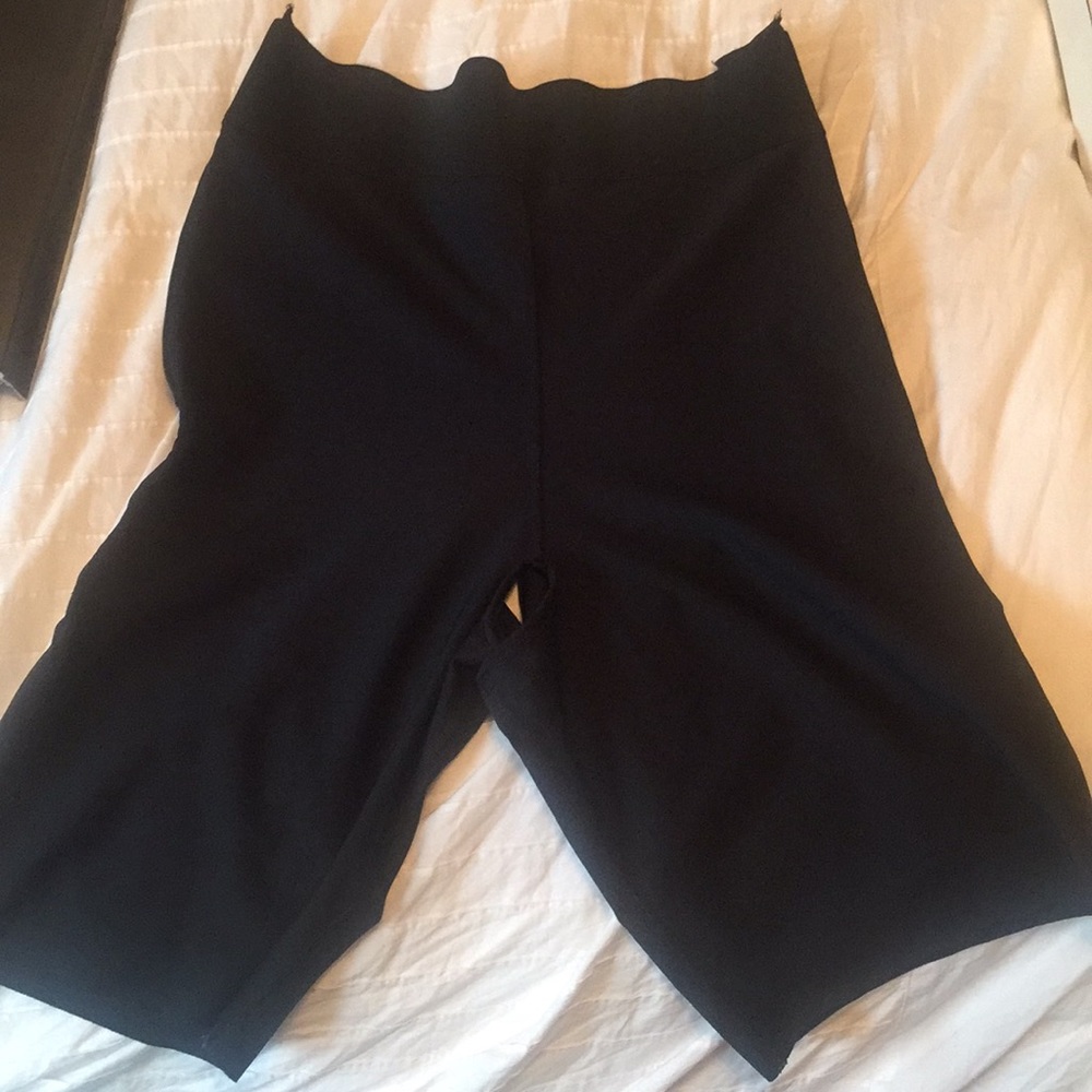 Short length girdle